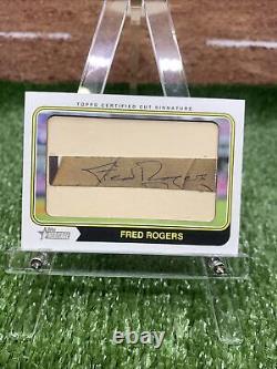 1/1 2023 Topps Heritage FRED Mr. RODGERS Cut Auto Autograph