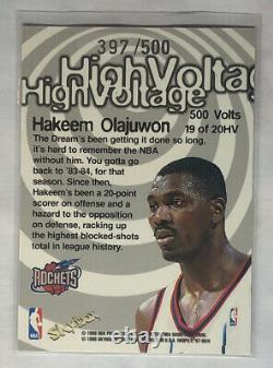 1997-98 Hoops High Voltage 500 Hakeem Olajuwon /500 Amazing Rockets