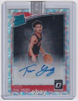 2018-19 Optic Trae Young Rated Rookie Auto Premium Prizm RC Autograph /10 SEALED