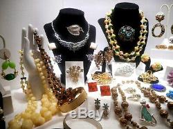 65 Pc Lot Vintage High End Estate Designer Rhinestone Costume Jewelry 26 Signed