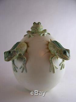 A Large Sergio Bustamante Egg Hatching Frogs Sculpture circa 1980 13in High