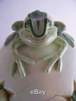 A Large Sergio Bustamante Egg Hatching Frogs Sculpture circa 1980 13in High