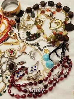 BIG High END ALL VINTAGE JEWELRY LOT LBS BROOCHES CLIP EARRINGS + SIGNED 65+