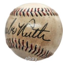 Babe Ruth Autographed Baseball Beautiful High Quality Replica A Must Have
