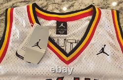 Carmelo Anthony Signed Oak Hill High School Nike Jersey Jsa Coa Knicks Nuggets