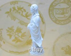 HEREND CHINESE WOMAN, KUAN YIN, ARTIST SIGNED, NEW RETAIL $6270.,12 inches high