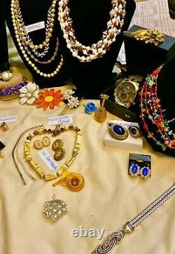 High End 90 Vintage Costume Jewelry Lot Signed Trifari Coro Monet Napier Art+