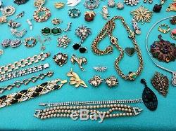 High End Vintage Costume Ladies Rhinestone Crystal Jewelry Lot Signed 106 Pc