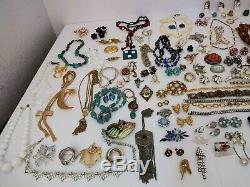 High End Vintage Costume Ladies Rhinestone Crystal Jewelry Lot Signed 150pc