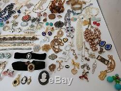 High End Vintage Costume Ladies Rhinestone Crystal Jewelry Lot Signed 150pc