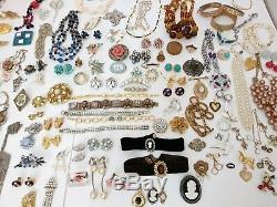 High End Vintage Costume Ladies Rhinestone Crystal Jewelry Lot Signed 150pc