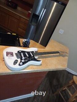 Highly Suspect Rock Band MUSICIANS Signed WHITE ELECTRIC GUITAR JSA CB40396
