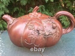 Large Highly Detailed Chinese Yixing Purple Clay Teapot Signed JIAN FANG GAO