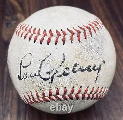 Lou Gehrig- Autographed Baseball Beautiful High Quality Replica Yankees