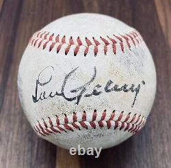 Lou Gehrig Yankees Autographed Baseball Beautiful High Quality Replica MLB
