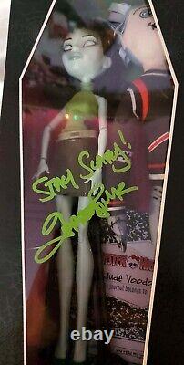 Monster High 2011 SDCC Scarah Screams & Hoodude Voodoo Complete Autographed 2x's