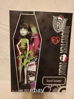 Monster High 2011 SDCC Scarah Screams & Hoodude Voodoo Complete Autographed 2x's