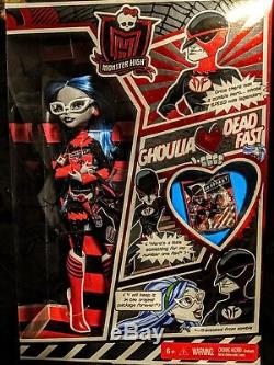Monster High SDCC Ghoulia Yelps Dead Fast 2011 Comic Con Exclusive NIB! Signed