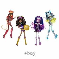 Monster High Sdcc 2013 Webarella Plus Power Ghoul Dolls And Signed Print