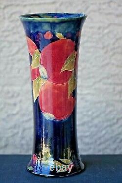 Moorcroft Vase, Pomegranate, Burslem, England Signed, Vintage 10 High