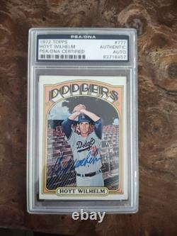 PSA/DNA CERTIFIED 1972 Topps High # Hoyt Wilhelm autographed Card #777