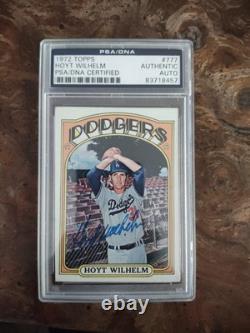 PSA/DNA CERTIFIED 1972 Topps High # Hoyt Wilhelm autographed Card #777