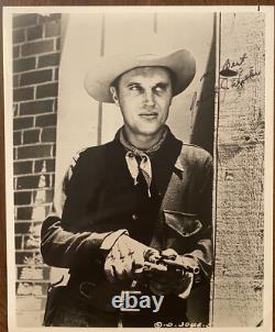 Robert J Wilke Signed Autographed Photo With COA High Noon Magnificent Seven Etc