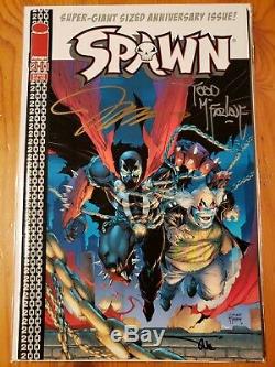 Spawn #200 Jim Lee Variant Signed by Jim Lee and Todd Mcfarlane NM HIGH GRADE