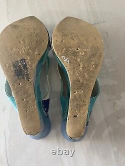 Women's Emilio Pucci Wedge White Teal Blue Slip-on Shoes Signed Size 39